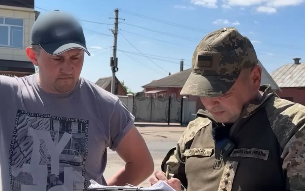 ТЦК не мають права затримувати людей на шляху до укриття під час тривоги